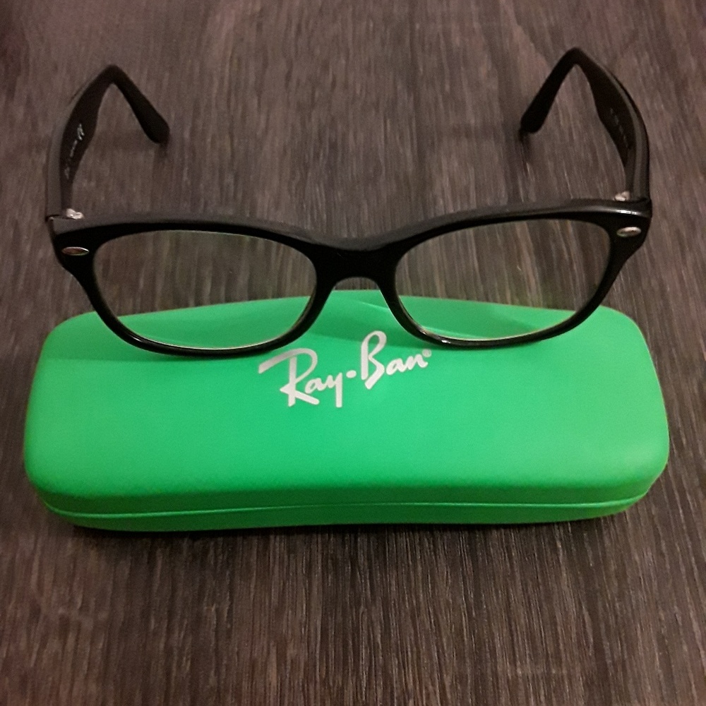 Re Posh: Kids Ray Ban Glasses (prescription)